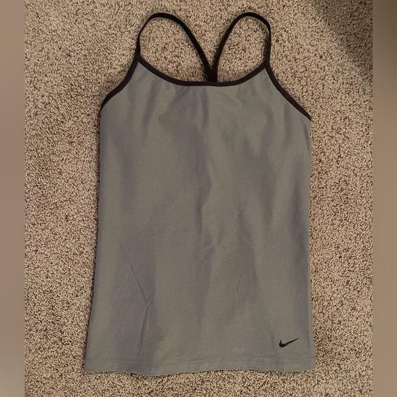 Nike gray tank - Picture 1 of 4
